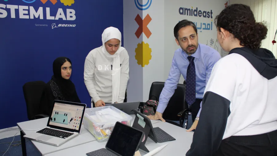 Young STEM Ambassadors celebrate successful graduation 