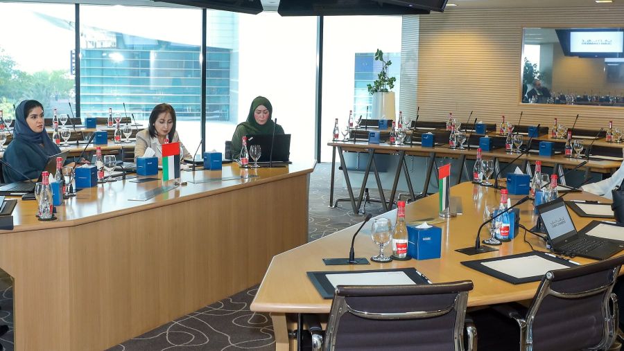 Dubai Chamber of Commerce discusses future of private notary office services and their positive impact on various business sectors