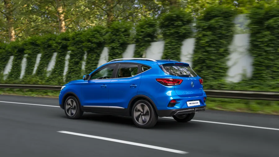 ’إم جي موتور‘ تطرح MG ZS EV الكهربائية الجديدة للعام 2024