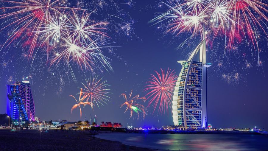 إحتفال رأس السنة الجديدة ..  اللجنة الدائمة لشؤون العمال في دبي تكرّم العمّال في حفل خاص ومميز