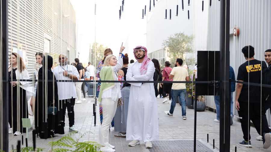 مهرجان القوز للفنون.. عروض فنية ملهمة وتجارب ثقافية متفردة