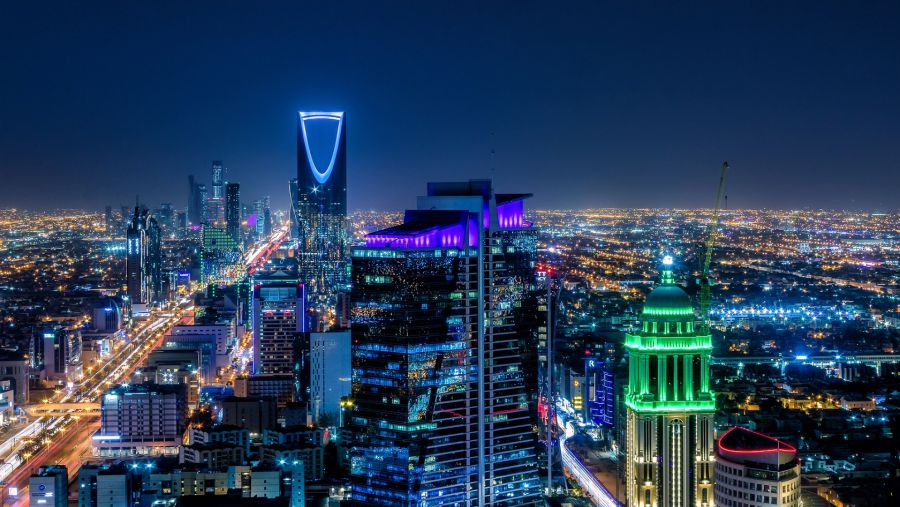 "أمازون ويب سيرفيسز" تطلق منطقة جديدة لمراكز بياناتها في المملكة العربية السعودية