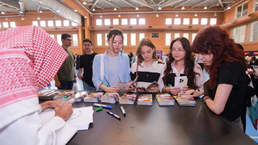 حثّ طلاب مؤسسة قطر الجدد على استشعار قيمة العطاء والبذل