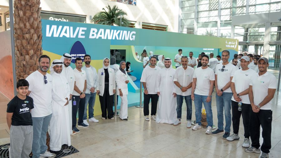 "وربة": نجاح باهر لإطلاق حساب الشباب Wave Banking في الخيران مول