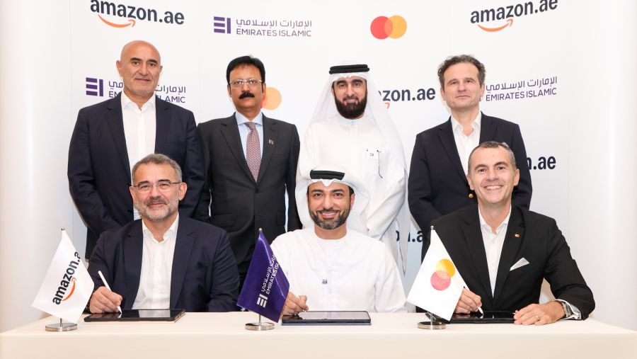 تعاون بين أمازون و"الإمارات الإسلامي" وماستركارد لإطلاق أول بطاقة ائتمانية "لأمازون" في المنطقة مع مزايا وخصومات حصرية للمتعاملين في دولة الإمارات العربية المتحدة