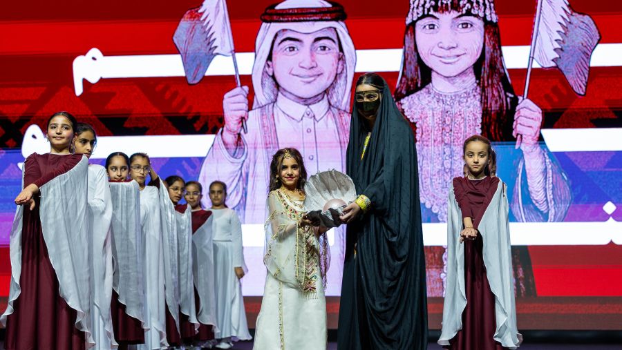 صاحبة السمو الشيخة موزا بنت ناصر تشهد العرض الموسيقي "قطر جنة" لمدارس مؤسسة قطر