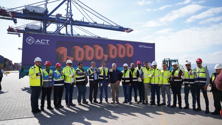 معززاً مكانته كمركز لوجستي إقليمي ومبرهناً على جاهزيته لمستقبل لوجستي متقدم  ميناء حاويات العقبة يحتفل بمناولة مليون حاوية نمطية