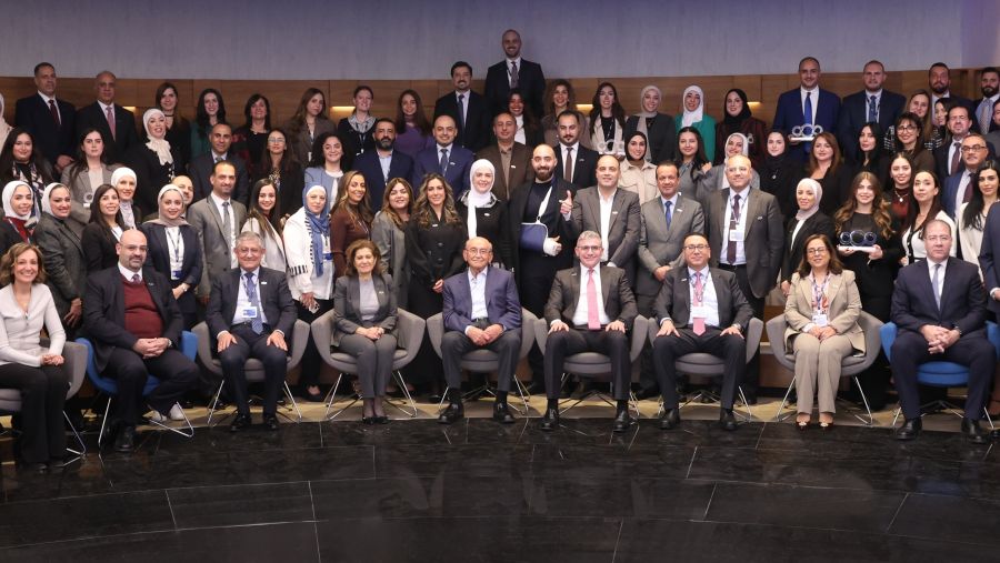 البنك العربي يكرّم موظفيه المتطوعين ضمن برنامجه للمسؤولية المجتمعية "معاً"