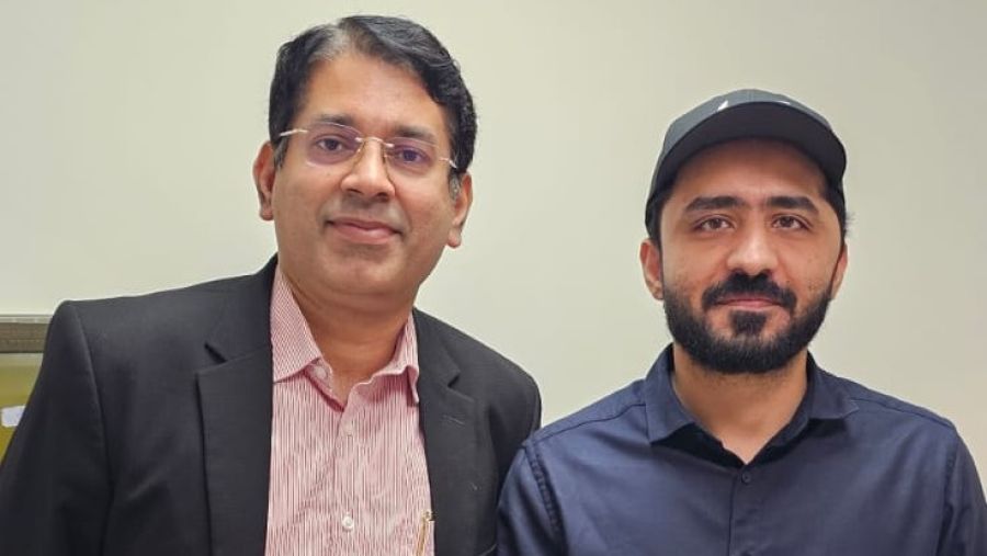 كيس دماغي نادر يُسبب فقدان البصر المفاجئ لمريض يبلغ من العمر 30 عامًا؛ جراحة طارئة تُعيد البصر في مستشفى أستر المنخول