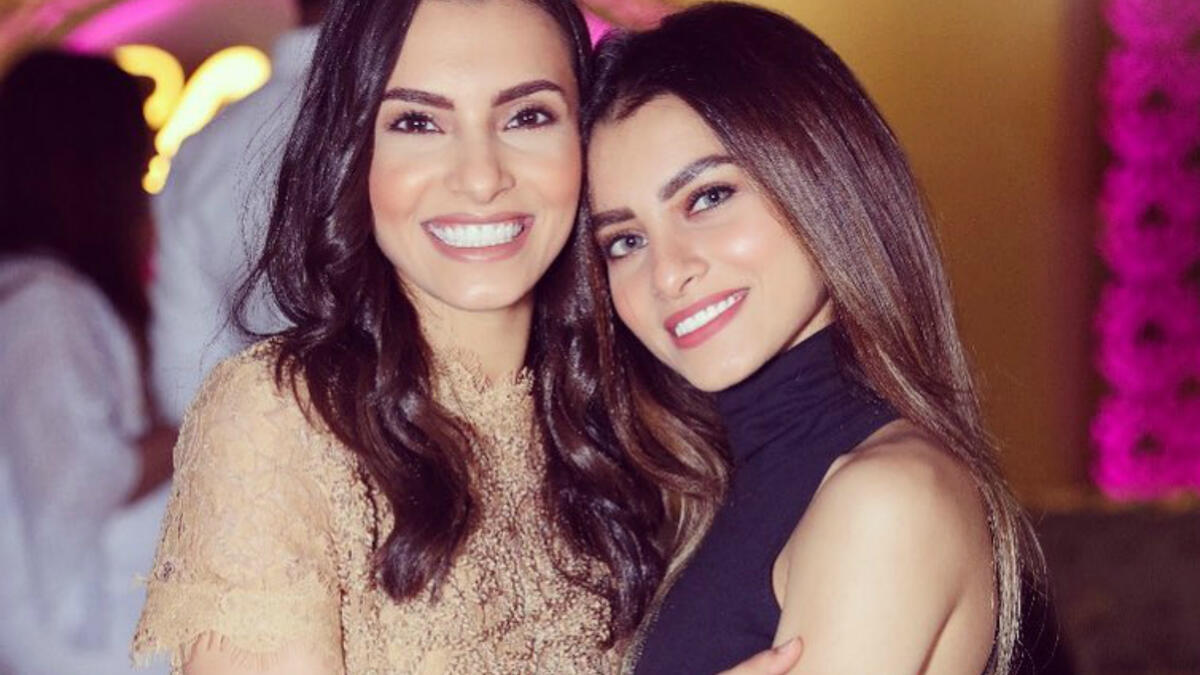 Source carmensoliman InstagramCarmen and her sister Farah are like twins Source carmensoliman Instagram