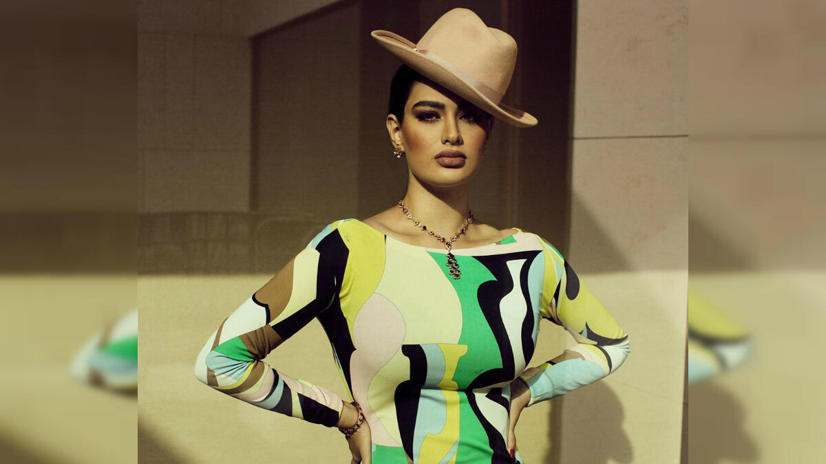 Kuwaiti fashionista Rawan Bin Hussein & some lawyer she didn't reveal his identity