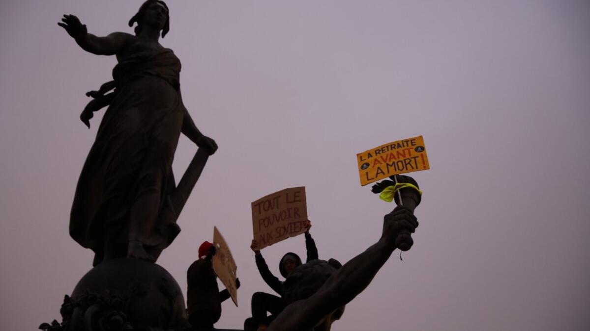 Trains cancelled, schools closed: France scrambled to make contingency plans on for a huge strike against pension overhauls that poses one of the biggest challenges yet to French President's sweeping reform drive. Thomas SAMSON / AFP