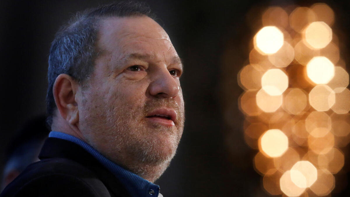 بعدها اعتذر "واينستين" عن التسبب "بالألم" ولكنه نفى بشكل قاطع أن يكون أقدم على هذا السلوك، قبل أيام من طرده من مجلس إدارة شركة "واينستين كومباني" للإنتاج.