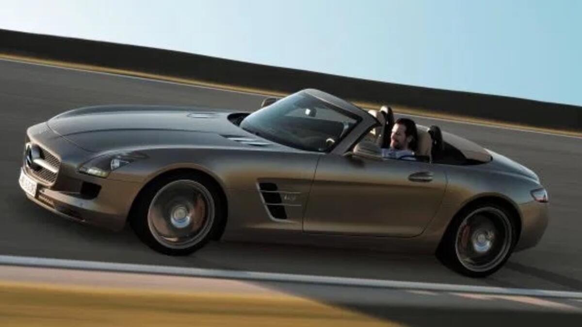 مرسيدس بينز SLS AMG Roadster