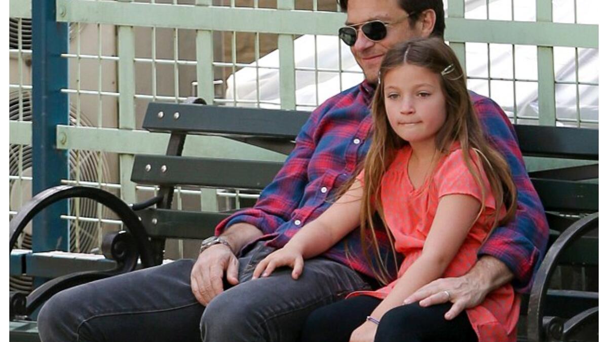 اختار الممثل "جيسون باتمان" وزوجته "أماندا أنكا"، اسم Maple لابنتهما والتي تعني "شراب القيقب".