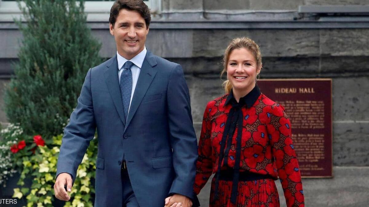 أفاد بيان صادر عن مكتب رئيس الوزراء الكندي جاستن ترودو أن زوجته صوفي غريغوار مصابة بفيروس كورونا، بعد ظهور النتائج الإيجابية.