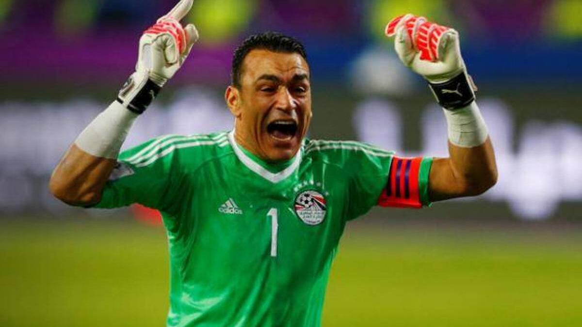 عصام الحضري (1993-2019) بعمر 47 عاماً