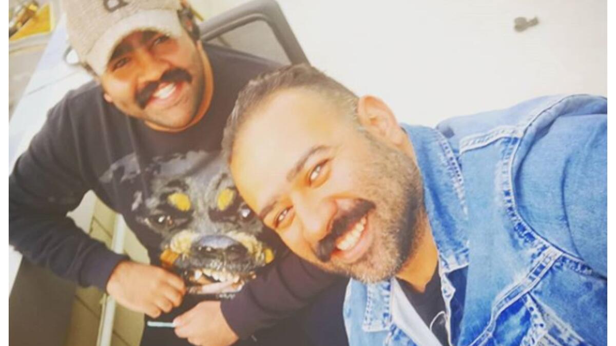 الفنان الكويتي بشار الشطي علق في لبنان برفقة زميله الفنان عبدالعزيز النصار خلال تصويرهم حلقات مسلسل "دفعة بيروت".