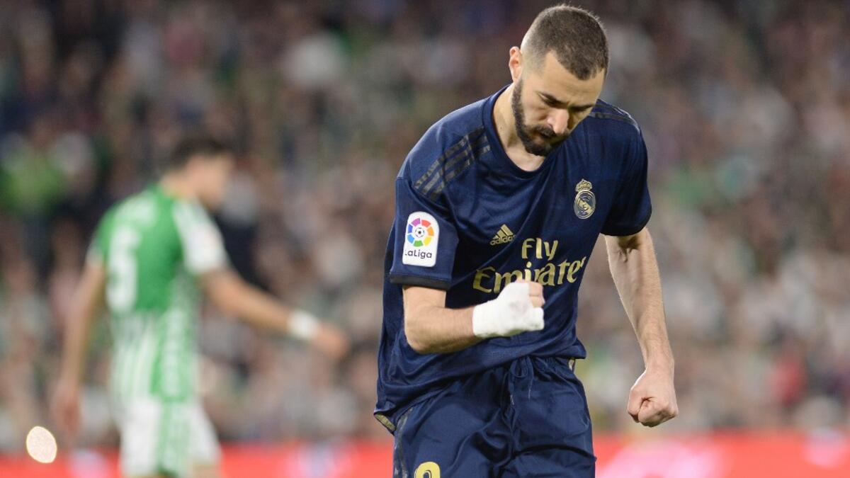 10- كريم بنزيمة (157 هدفاً)