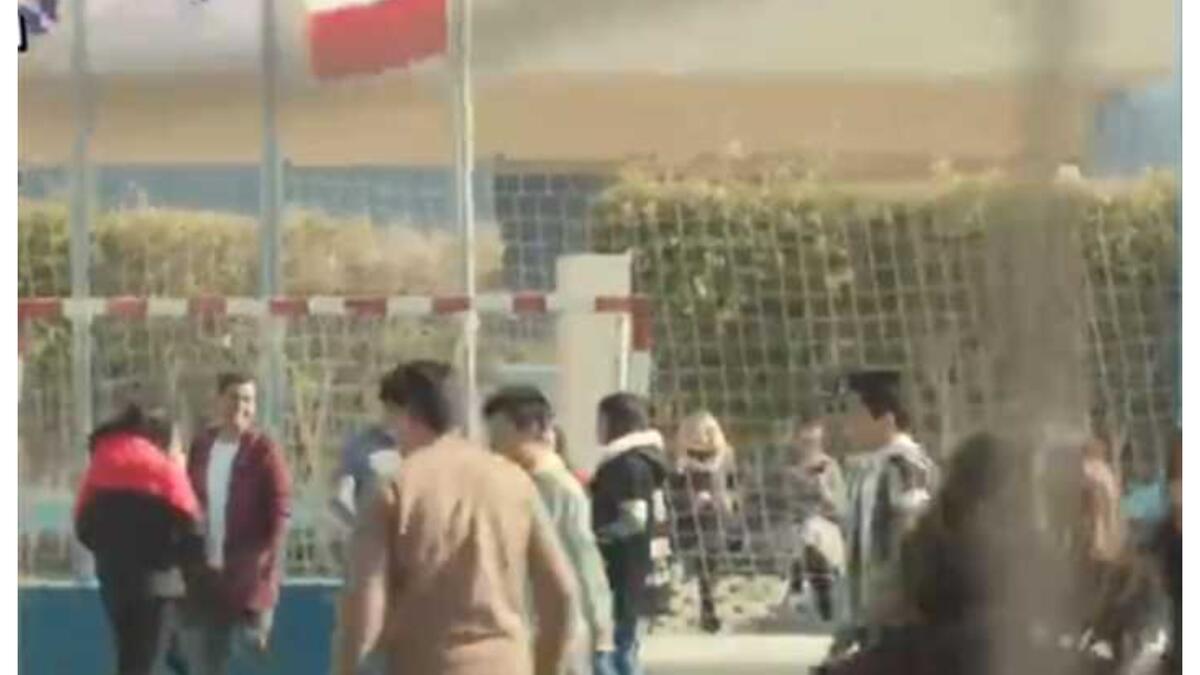 رُصد في مسلسل "فلانتينو" للزعيم عادل إمام، خطأ في شكل علم مصر المرفوع بجوار علم بريطانيا في المدرسة المملوكة للشخصية التي يؤديها عادل إمام، فقد رُفع علم مصر بالمقلوب، فظهرت ألوانه مرتبة بشكلٍ عكسي.