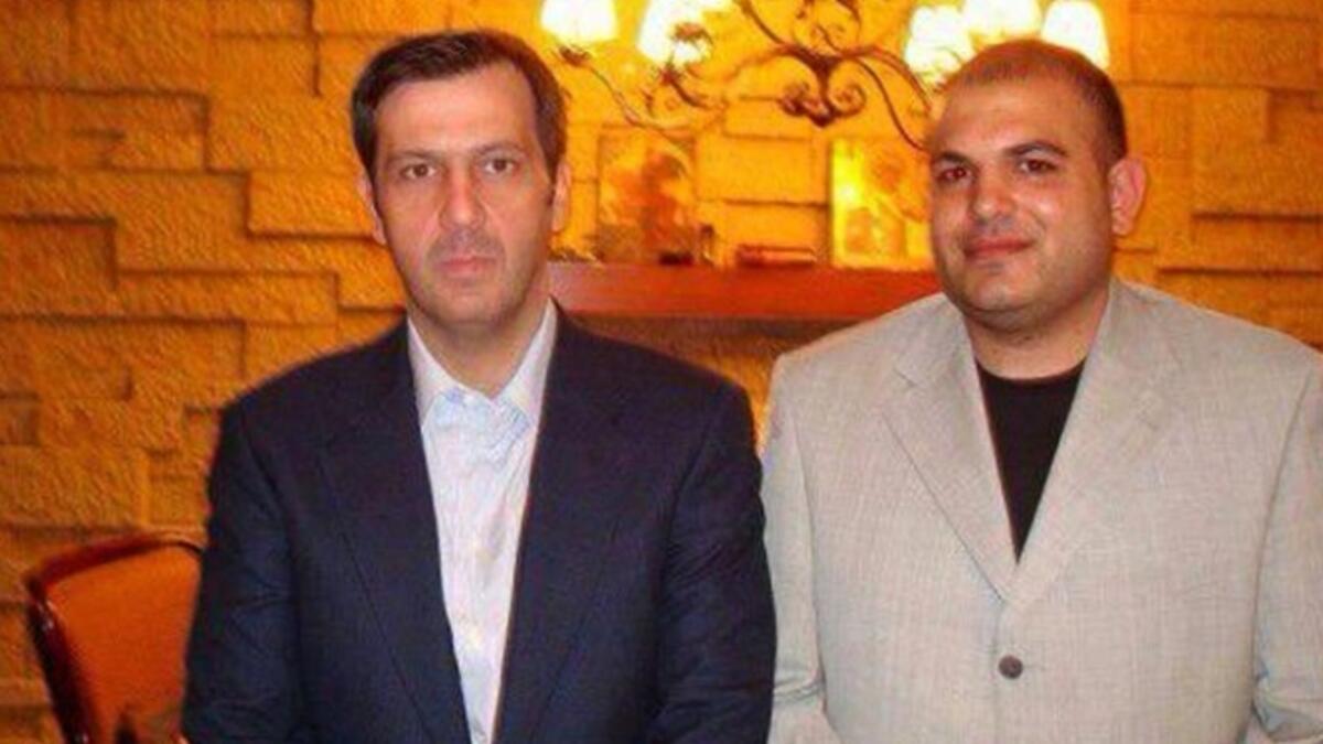 غسان علي بلال: عميد في الجيش السوري، مدير مكتب الأمن في الفرقة الرابعة، قائد الفوج 555 مظلي