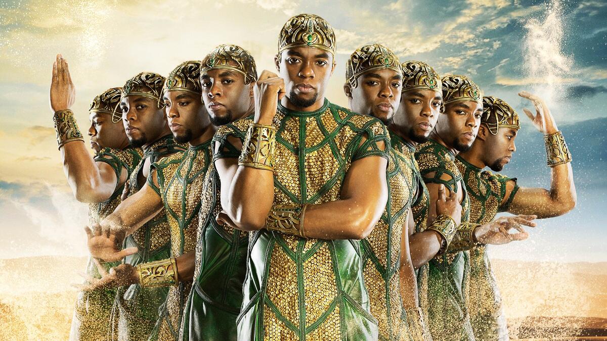 في فبراير 2016: قدم دور (الإله توت) في فيلم "آلهة مصر - Gods of Egypt"، هو فيلم فانتازيا أمريكي-أسترالي يتحدث عن الالهة القديمة لمصر، من إخراج "أليكس بروياس".