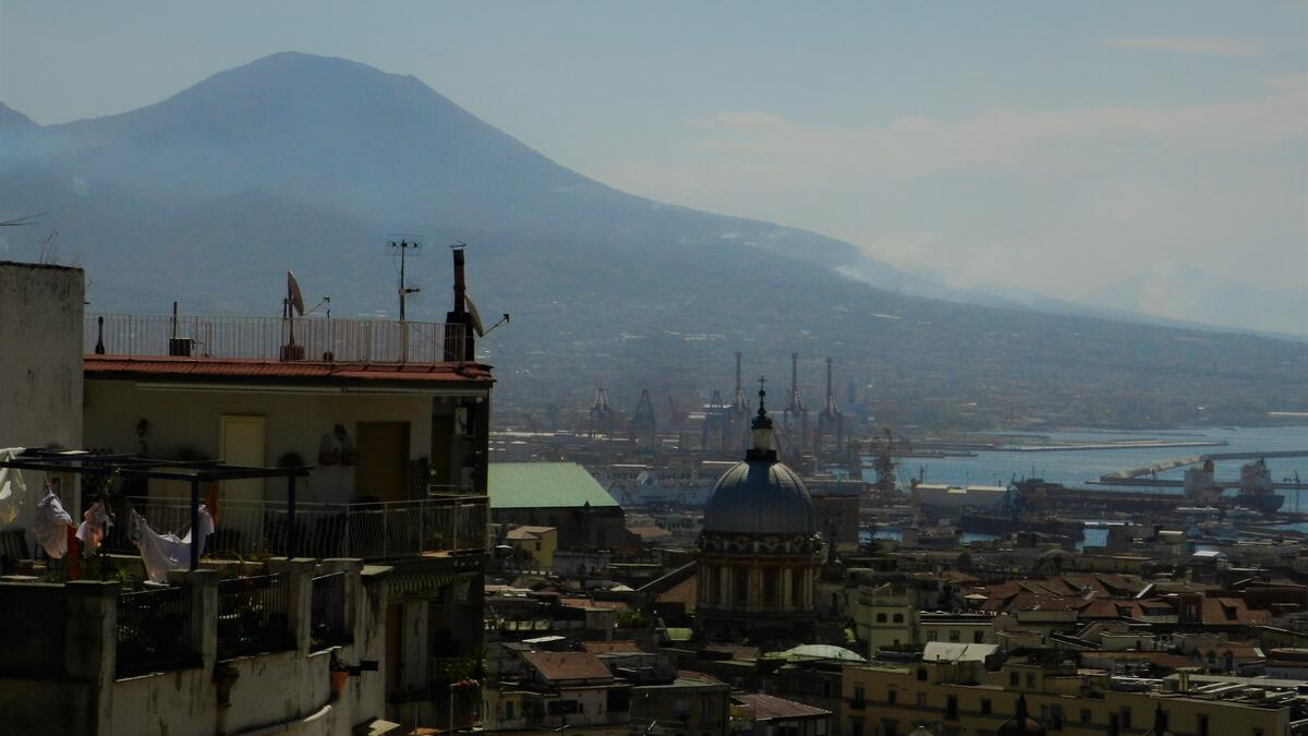 City view of the old town in Naples, Italy/Photo by Ewelina