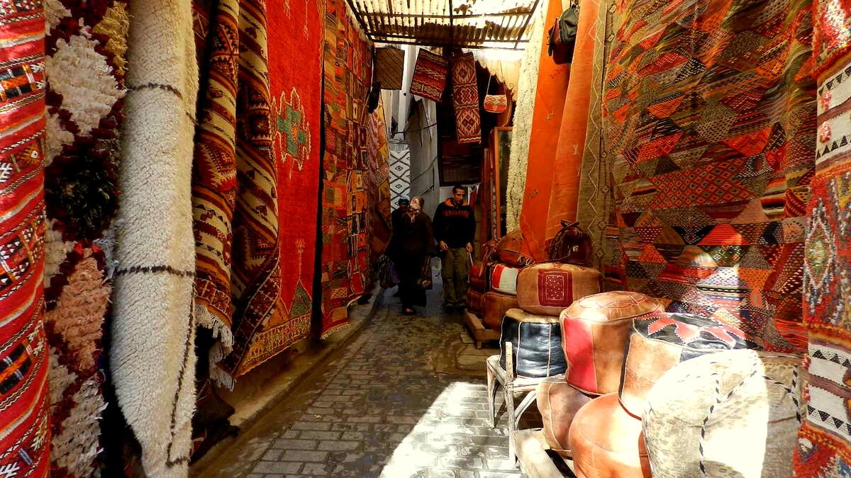 Souk Tillisse. This souk sells handmade Moroccan rugs at a fair price. It is a market locals often visit and where visitors will see the true colours of Moroccan streets. Rugs vary in colour, fabric, style /Photo Ewelina Lepionko