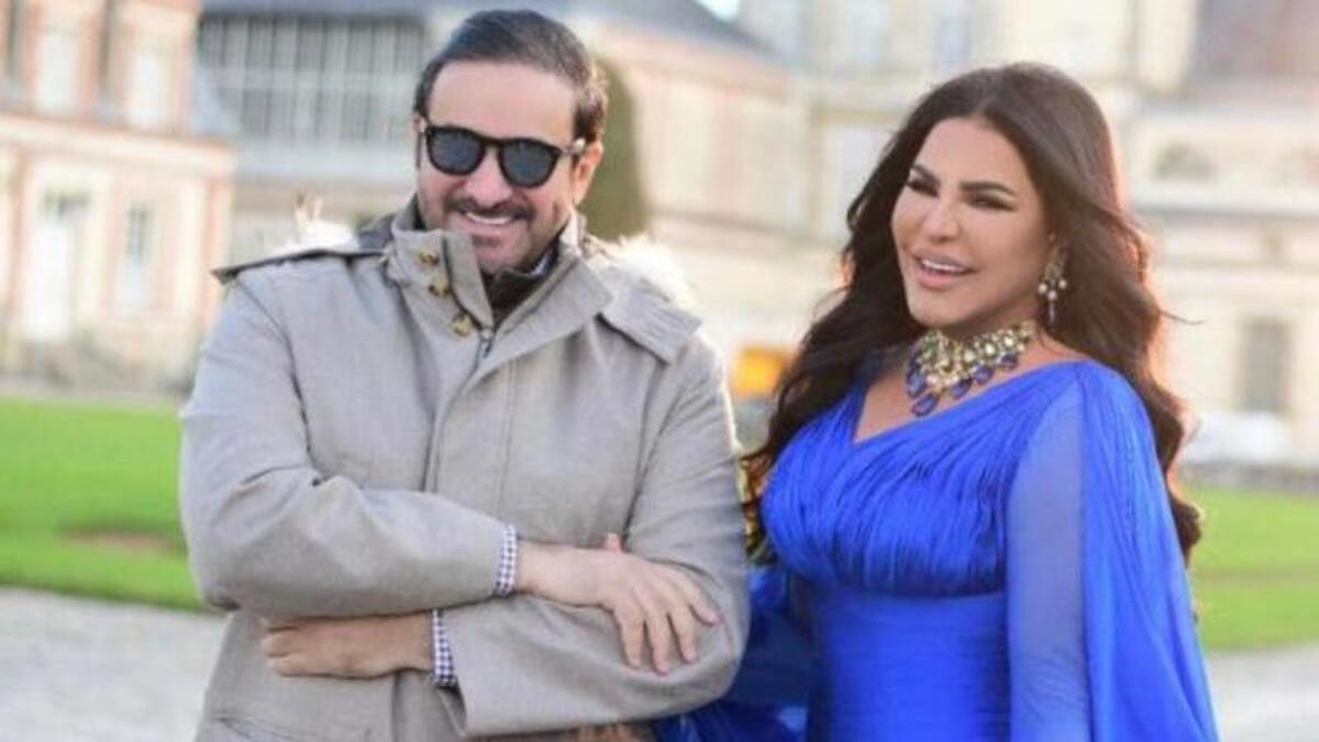 أحلام: وقعت في حب زوجها مبارك الهاجري من النظرة الأولى، خلال لقائهما في سهرة "نهر الفن"، وكان الهاجري متزوجًا في ذلك الوقت من ابنة عمه ولديهما إبنًا يبلغ من العمر 18 عامًا، وعائلته رفضت زواجه من فنانة، ولكن ذلك لم يمنعهما من الزواج بعد عدة أعوام من الإرتباط، فأصبحت أحلام الزوجة الثانية.