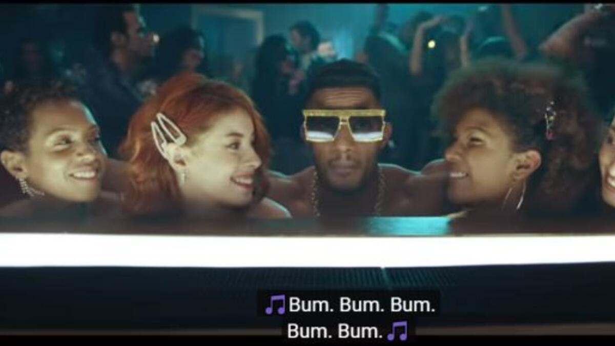 أغنية "سهرانين": قدم المحامي أيمن محفوظ ضده بلاغًا رسميًا إلى النائب العام، وقال في البلاغ الذي حمل رقم 7246، إن أغنية رمضان تروج لشرب الخمور.