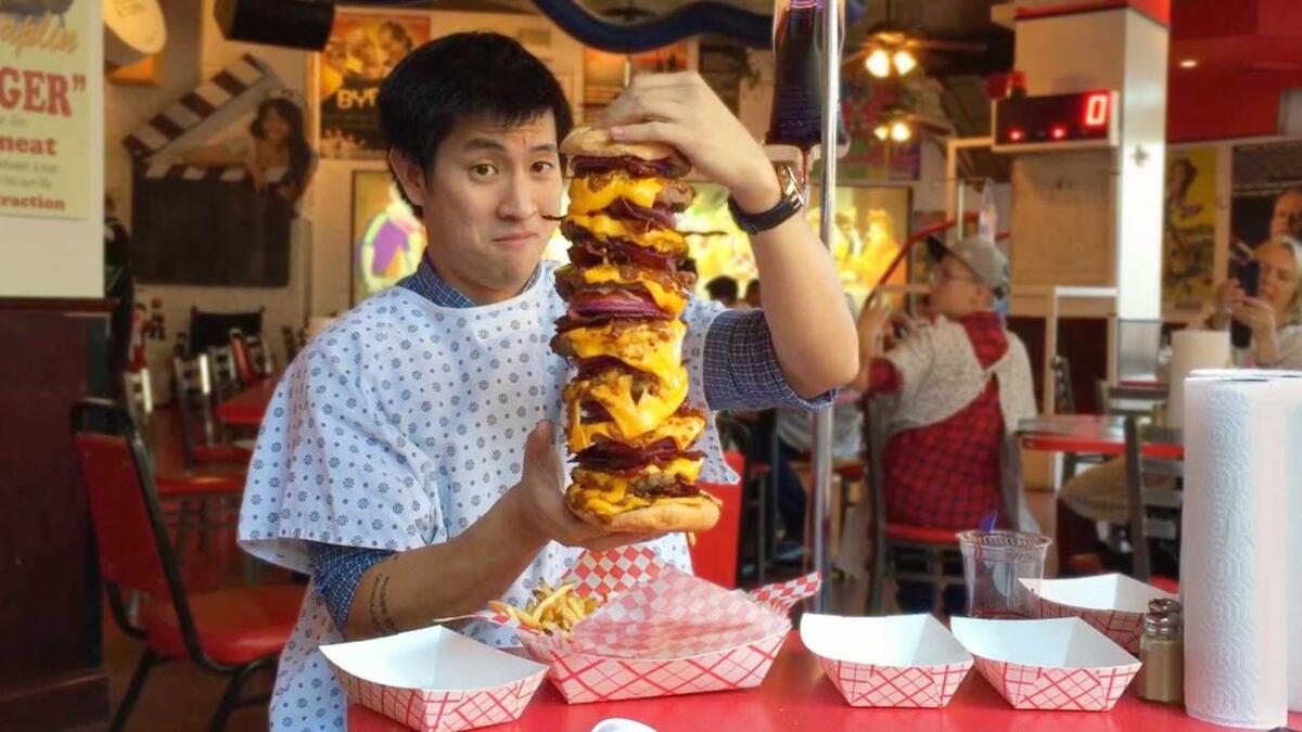 مطعم الأزمة القلبية “هارت أتاك”