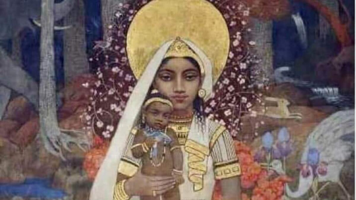 Serene and beautiful, Mary appears ageless (Facebook)