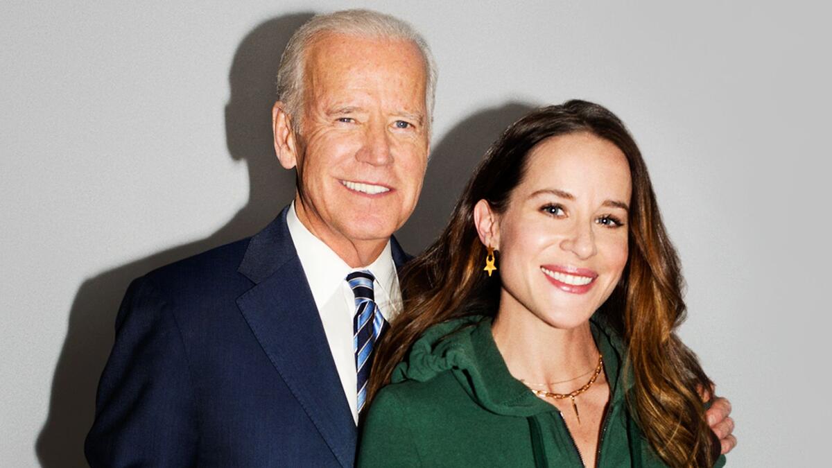 نشأت "آشلي" في العقيدة الكاثوليكية وتم تعميدها في سانت جوزيف في برانديواين في جرينفيل، ديلاوير.