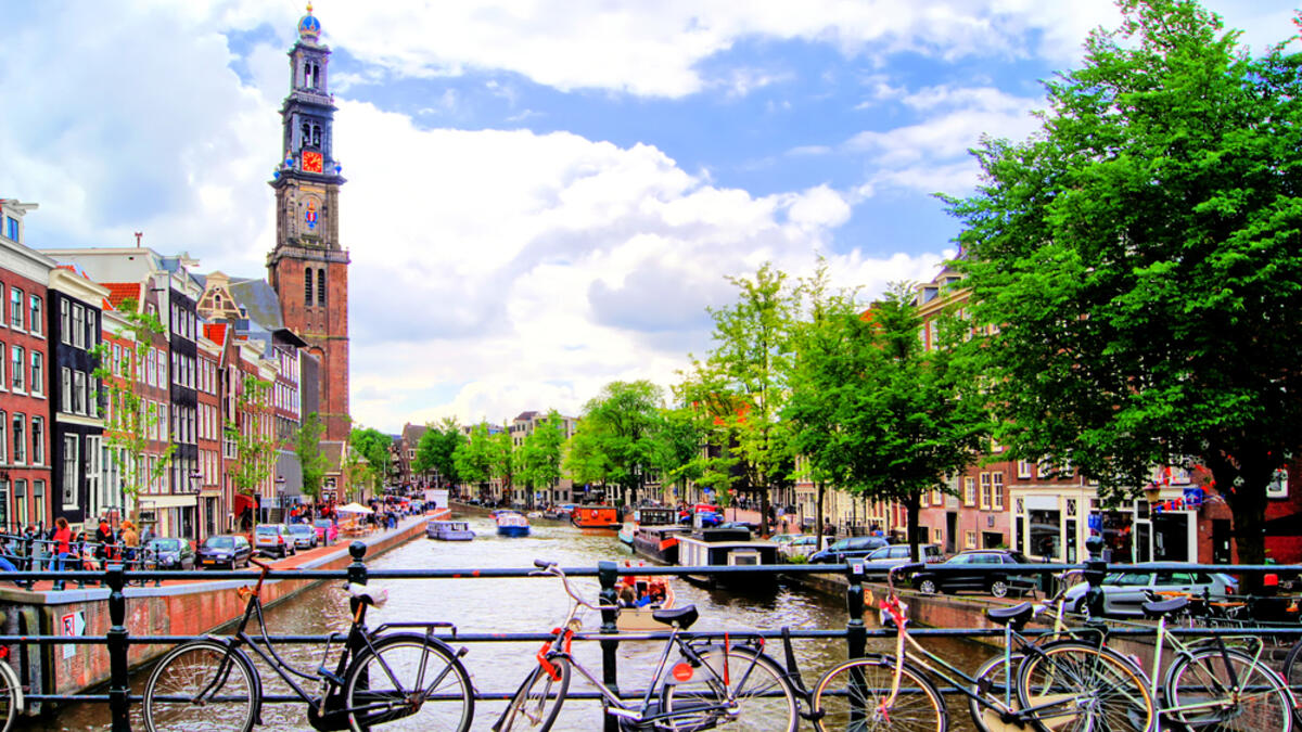 2.أمستردام