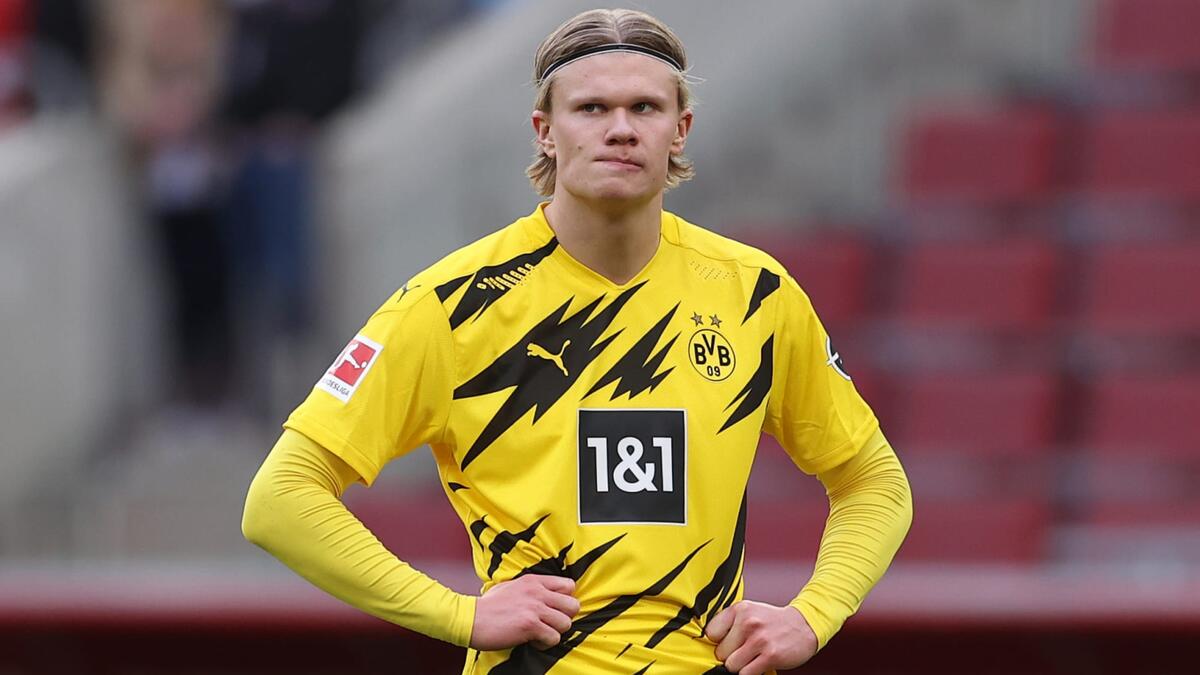 4- النرويجي إيرلينغ هالاند (بوروسيا دورتموند) بقيمة 155.5 مليون يورو