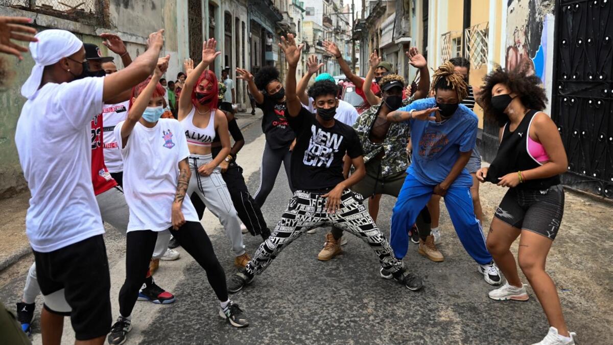 Cuban dance troupe Datway becomes popular