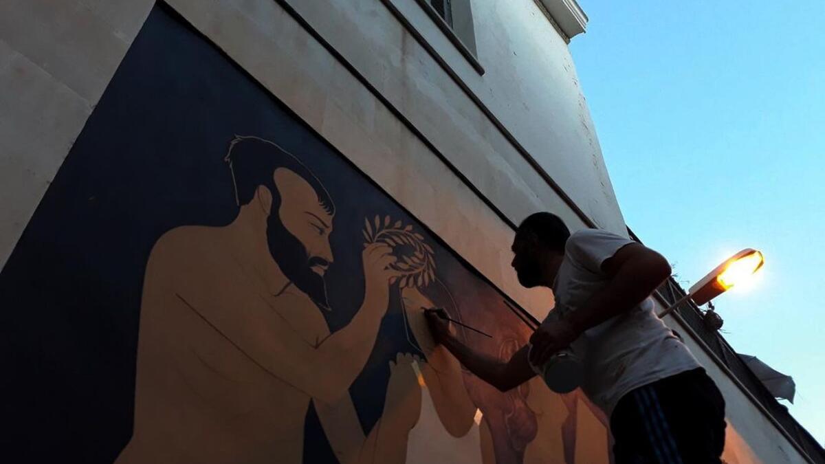 Fikos tries to combine ancient Greek mythology with the Byzantine iconography