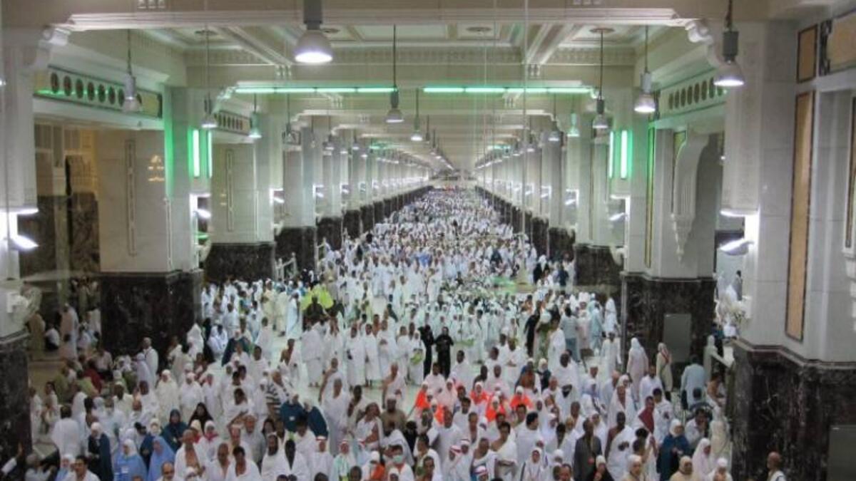 ترك السعي بين الصفا والمروة: ووقت السعي بالنسبة للحاج المتمتع بعد الوقوف بعرفة، ومزدلفة، وطواف الإفاضة، أما بالنسبة للحاج القارن والحاج المفرد فوقته بعد طواف القدوم.