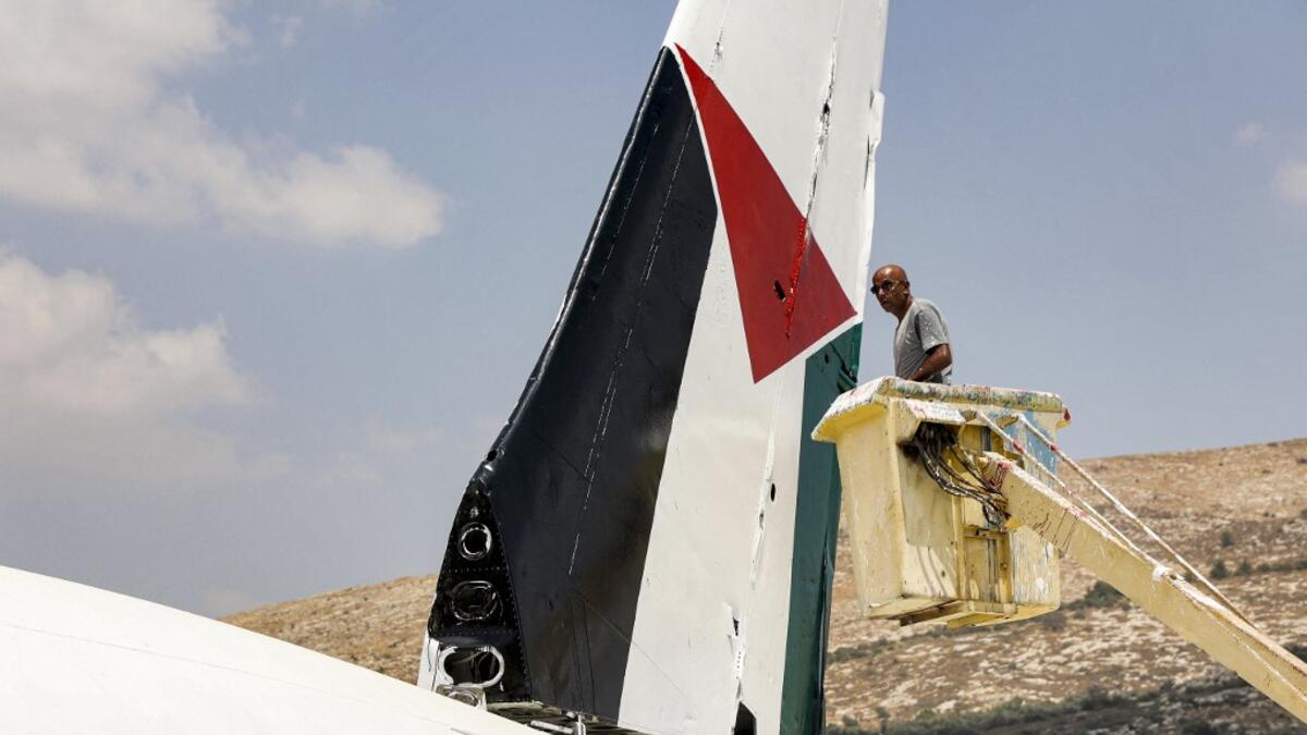 Palestinian twin turn airplane into a restaurant