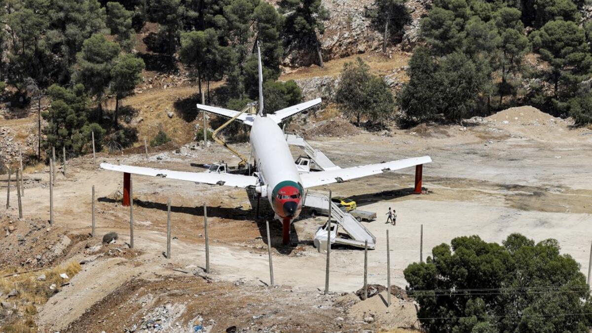 Palestinian twin turn airplane into a restaurant