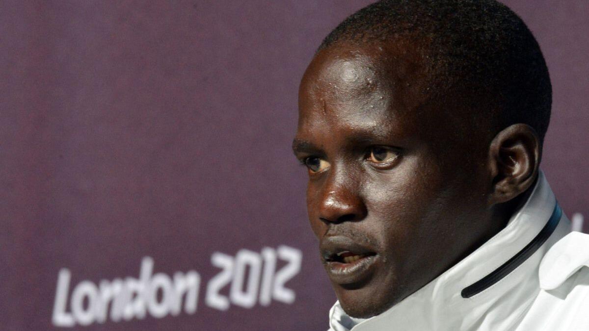 وكان "غور ماريال" قد فرّ من السودان لكنه لم يكن يحمل الجنسية الأمريكية ولم يكن لجنوب السودان المستقلّ حديثًا لجنة أولمبية.