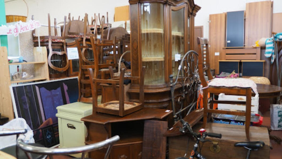 8. الأثاث المنزلي