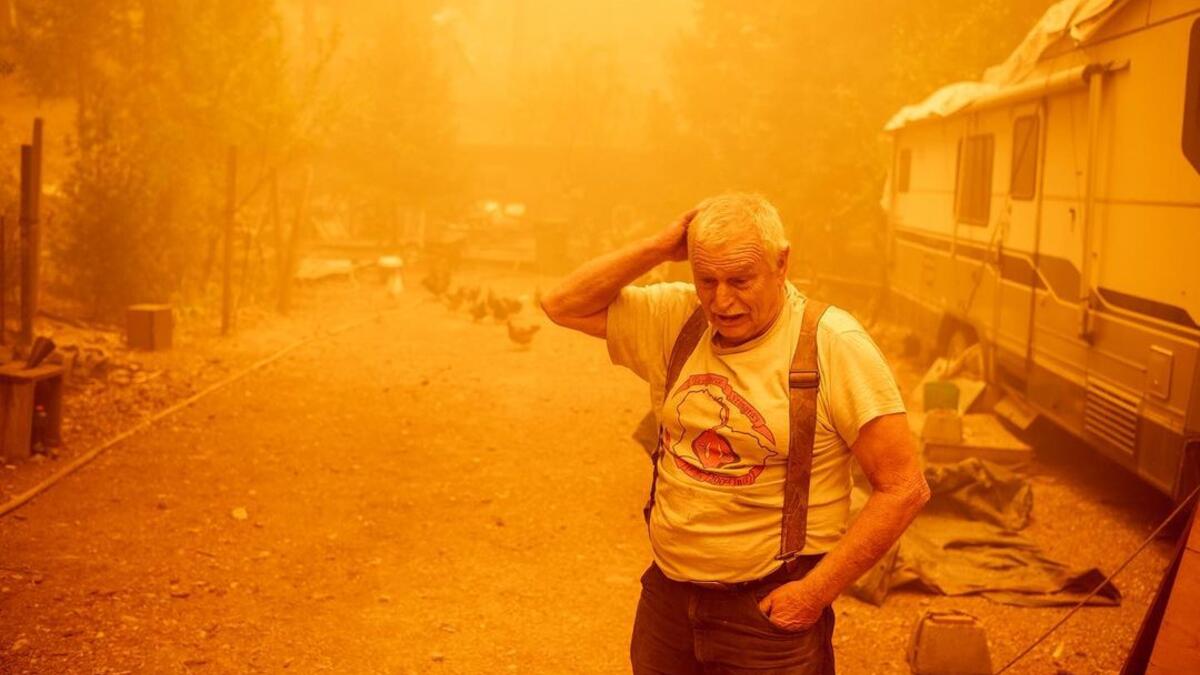 More scenes from the #dixiefire today - now over 180k acres and the largest California fire of the year so far. Some residents ignored evacuation orders and decided to stay and defend their homes.