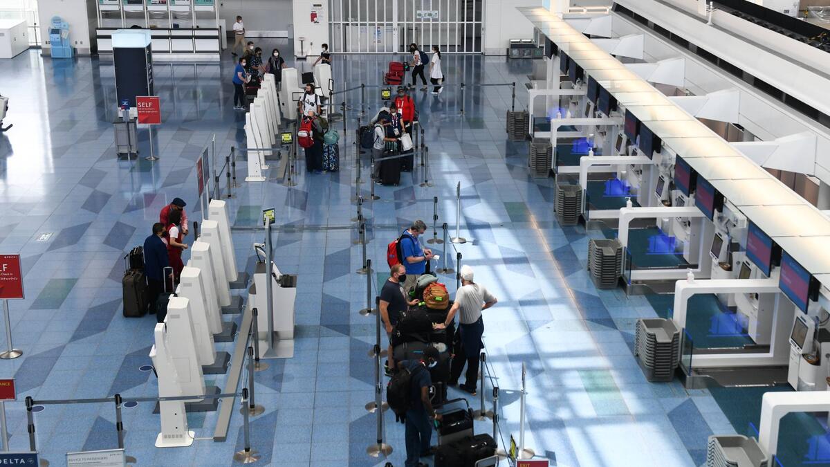 يحتوي المتحور "مو" على كوكبة من الطفرات التي تشير إلى خصائص محتملة للهروب المناعي، أي تجنب الدفاعات المناعية.