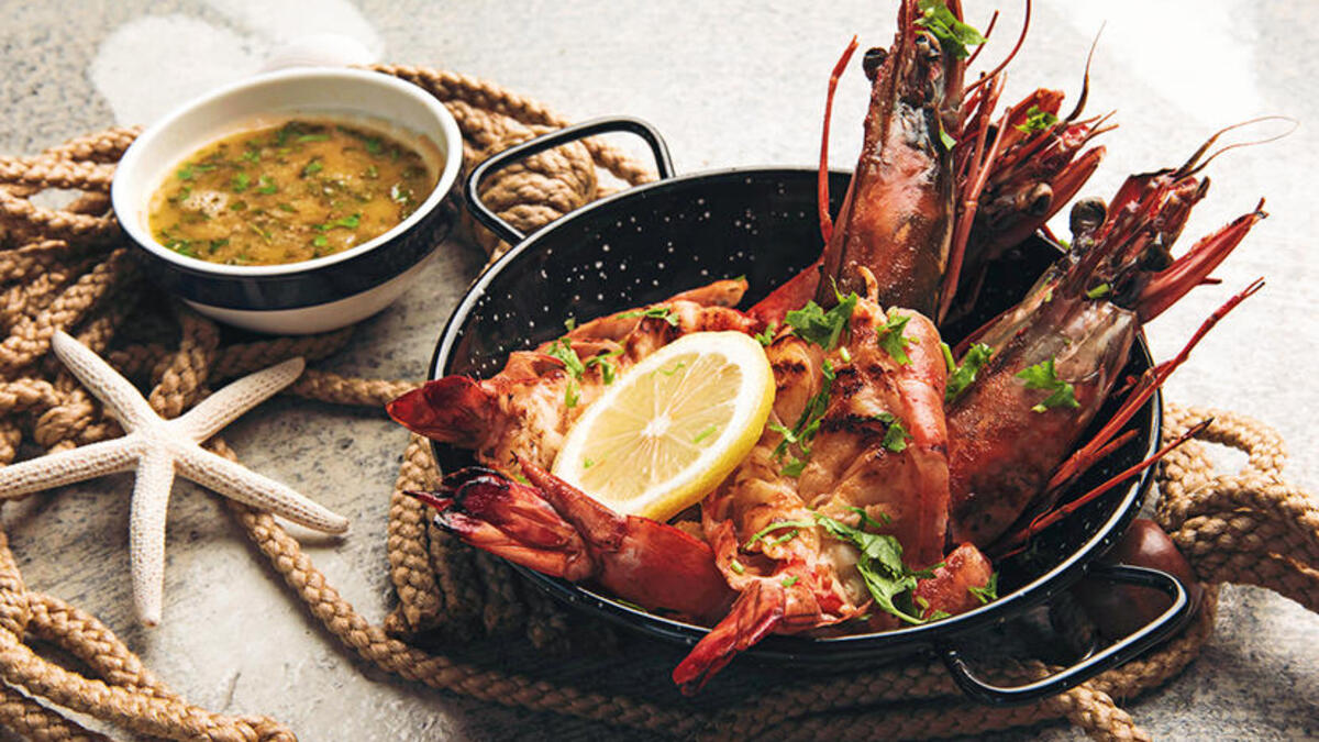 المطاعم اللبنانية: نجح مطعم "ابن البحر - Ibn AlBahr” بجمع كل ما يتعلق بالمأكولات البحرية الرائعة.