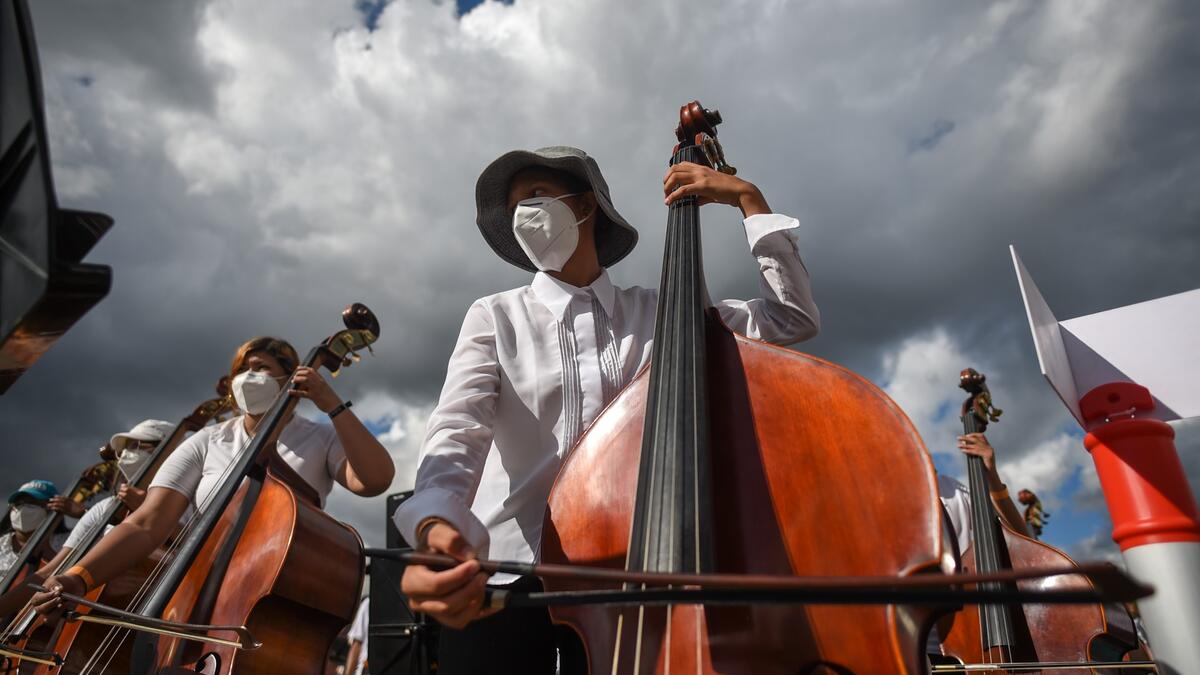 Venezuelan musicians form the world's largest orchestra