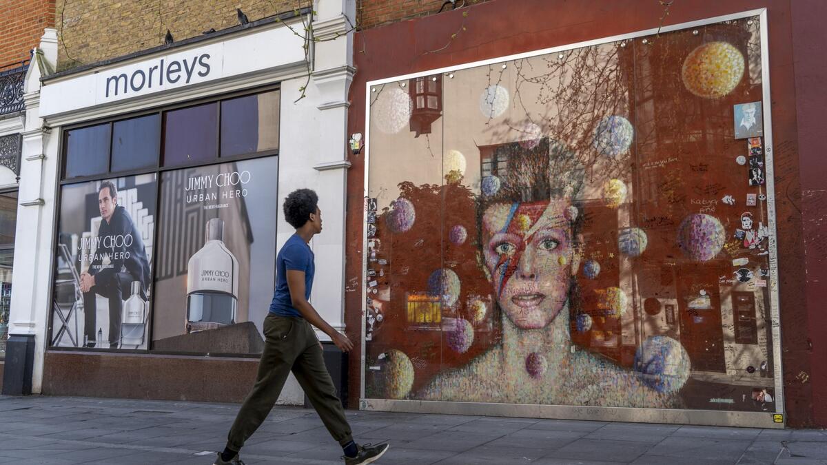 On what would have been his 75th birthday, the world commemorated style icon and great musician David Bowie in many ways.