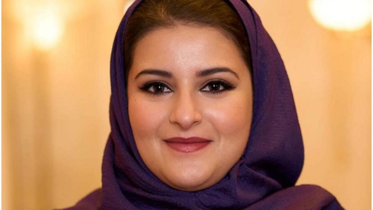 المرتبة 6: هوثم العليان وهي عضو مجلس إدارة مجموعة العليان التي تديرها عائلة العليان منذ 75 عامًا كأهم شركة مقاولات وتجارية في السعودية، ولديها محفظة تجارية وصناعية واستثمارية متنوعة، وتمتلك 4.9٪ من بنك "كريدي سويس" الذي بلغت قيمته 1.3 مليار دولار  و20.3٪ من البنك السعودي البريطاني بقيمة 4.1 مليار دولار.