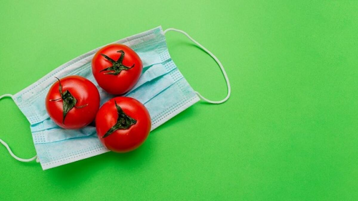 إنفلونزا الطماطم، والمعروفة أيضًا بـ"حمى الطماطم، هي نوع شائع من الحمى تصيب الأطفال دون سن الخامسة.