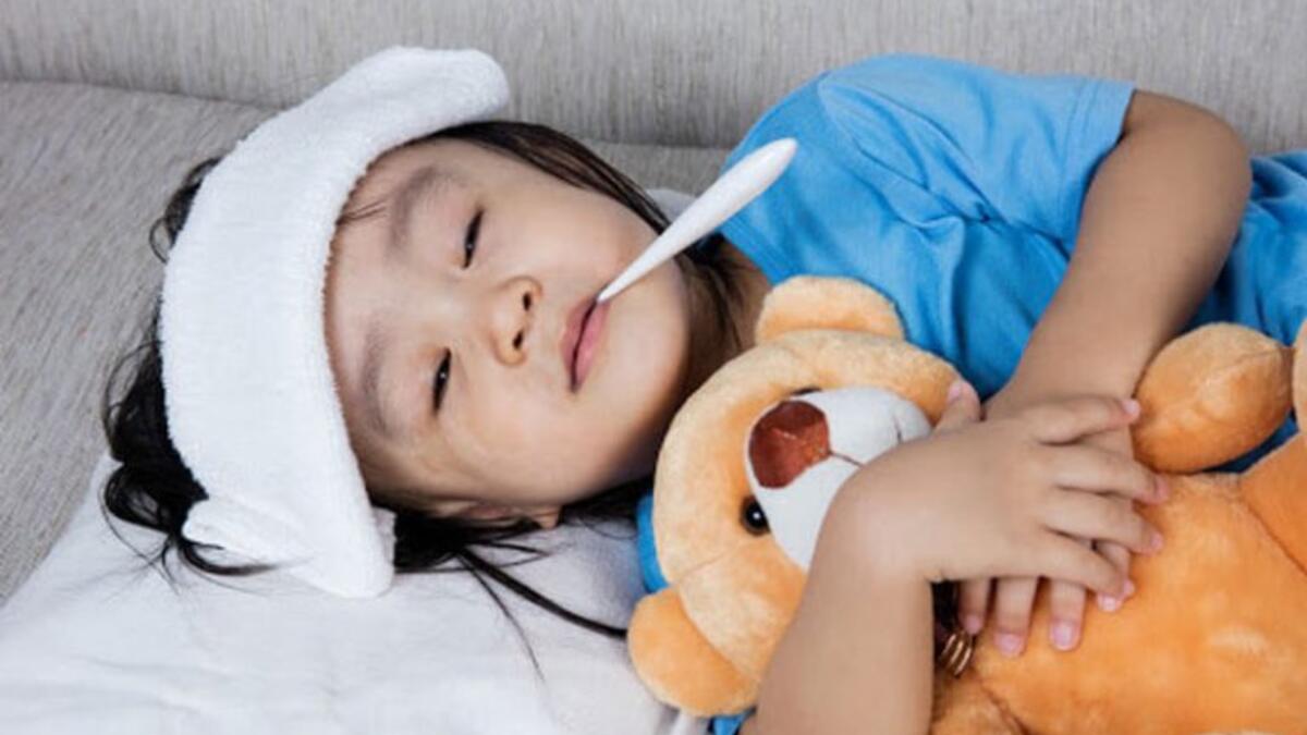 ليست مرضًا يهدد الحياة، لكنه معد، ويمكن أن ينتشر من شخص لآخر، وينصح المرضى المصابين بتناول الكثير من السوائل، ولزوم الراحة في الفراش.